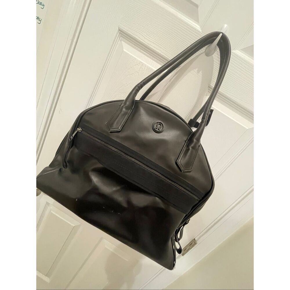 Lululemon Sweat Once a Day Gym Fitness Laptop Workout Black Gymbag Handbag